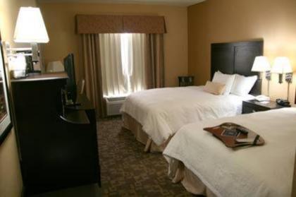 Hampton Inn & Suites-Knoxville/North I-75 - image 2