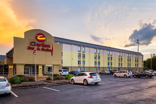 Clarion Inn & Suites near Downtown - main image