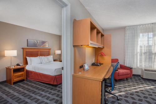 TownePlace Suites Knoxville Cedar Bluff - image 2