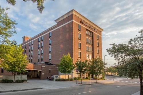 Hampton Inn & Suites Knoxville-Downtown - main image