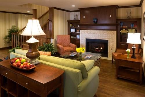 Country Inn & Suites by Radisson Knoxville at Cedar Bluff TN - image 3