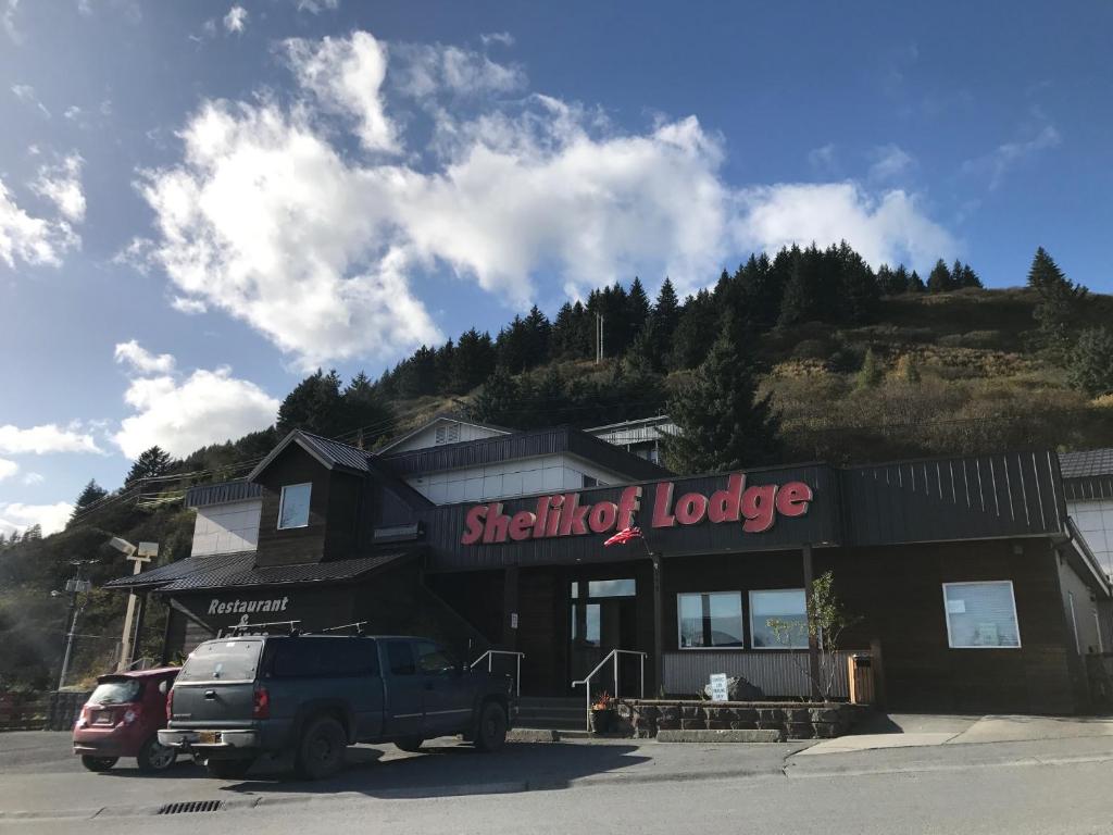 Shelikof Lodge - main image