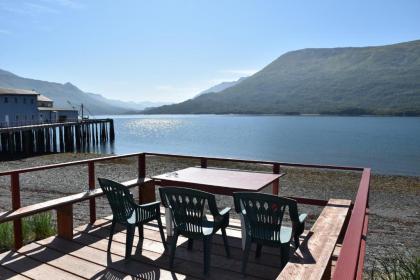 Zachar Bay Lodge - image 5