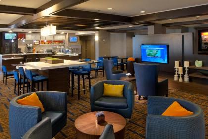 Courtyard by Marriott Kokomo - image 9