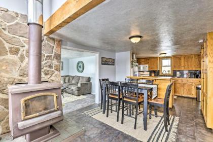 Cozy Kremmling Retreat with Mountain Views! - image 1