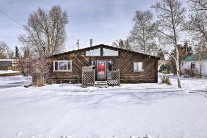 Cozy Kremmling Retreat with Mountain Views! - image 3