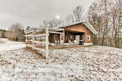 Rural La Crescent Home with Views on Minnesota Bluffs - image 4