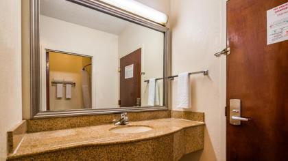 Best Western Plus South Hill Inn - image 4