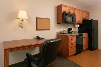 Candlewood Suites La Crosse an IHG Hotel - image 7