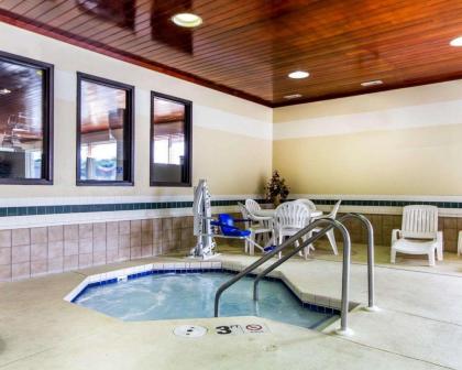 Quality Inn La Crosse - image 9