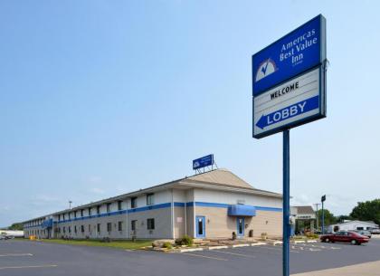 America's Best Value Inn La Crosse - image 12