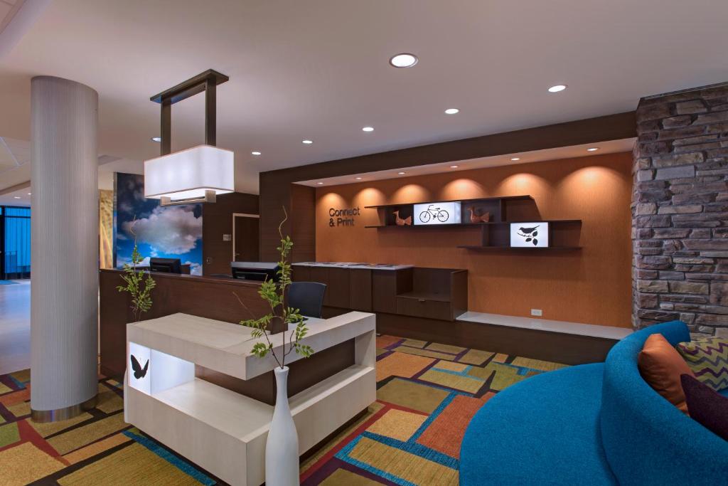 Fairfield Inn & Suites by Marriott La Crosse Downtown - image 4