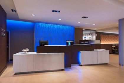 Fairfield Inn & Suites by Marriott La Crosse Downtown - image 8