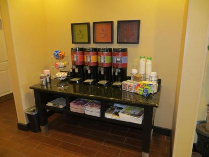 Hampton Inn La Grange - image 2