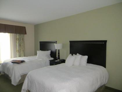 Hampton Inn La Grange - image 8