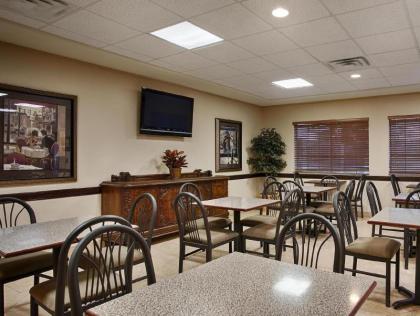 Best Western Plus La Grange Inn And Suites - image 15