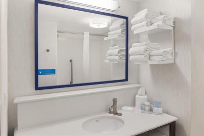 Hampton Inn Lagrange near Callaway Gardens - image 7