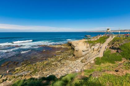 #101 - La Jolla Village Oceanfront - image 8