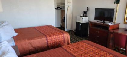 Stagecoach Motel - image 13