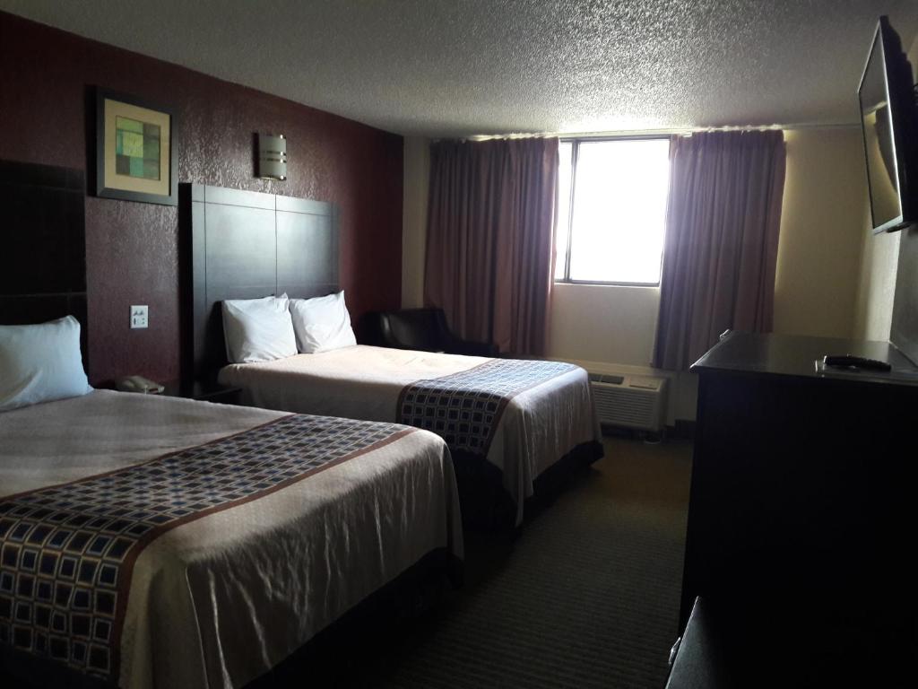 Americas Best Value Inn & Suites-Texas City/La Marque - image 2