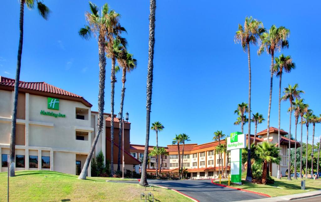 Holiday Inn La Mesa an IHG Hotel - main image