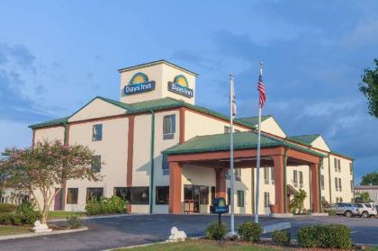 Days Inn by Wyndham LaPlace- New Orleans - image 12