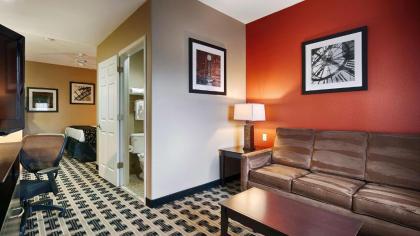 Best Western La Place Inn - image 12