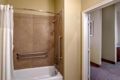 Quality Inn & Suites La Porte - image 13