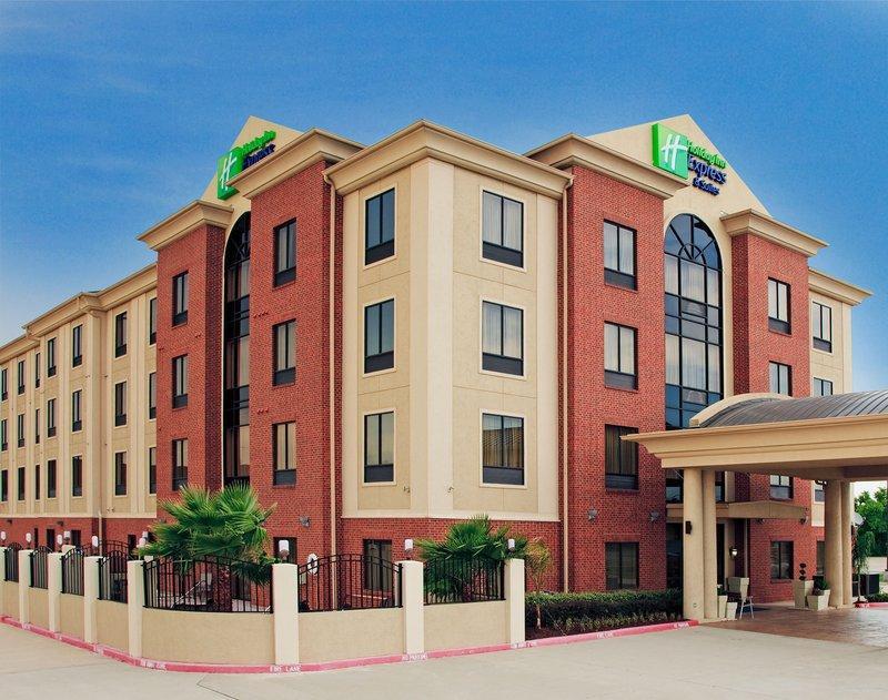 Holiday Inn Express Hotel & Suites La Porte - main image