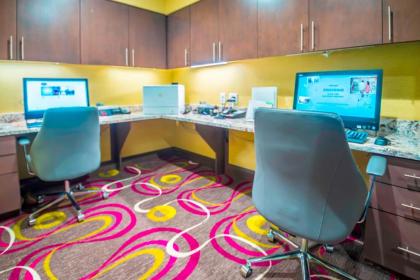 Hampton Inn & Suites La Porte TX - image 13