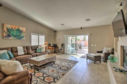 Sophisticated La Quinta House Less Than 5 Mi to Coachella! - image 4