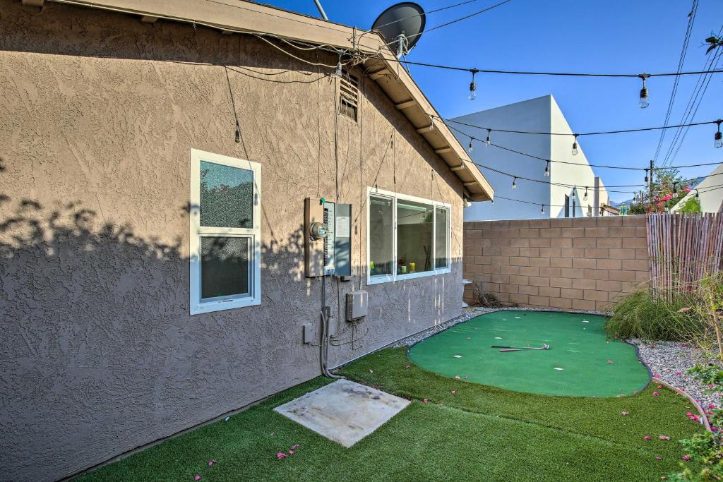 Desert Retreat with Heated Pool and Putting Green - image 6