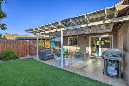 Desert Retreat with Heated Pool and Putting Green - image 7