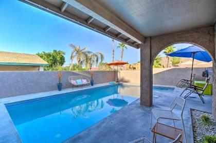 Desert Retreat with Heated Pool and Putting Green - image 9