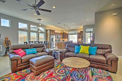 Adobe Escape with Private Pool in La Quinta! - image 4