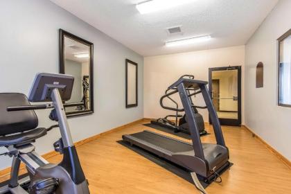 Quality Inn & Suites La Vergne - image 15