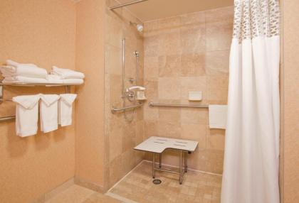 Hampton Inn & Suites Omaha Southwest-La Vista - image 11