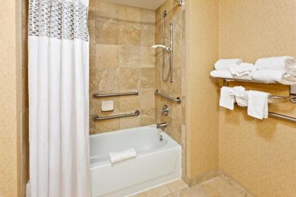 Hampton Inn & Suites Omaha Southwest-La Vista - image 4