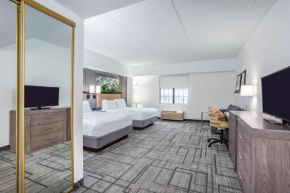 Holiday Inn Lafayette-City Centre - image 18