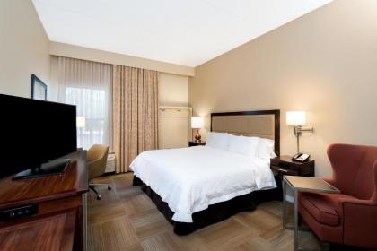 Hampton Inn Lafayette - image 12