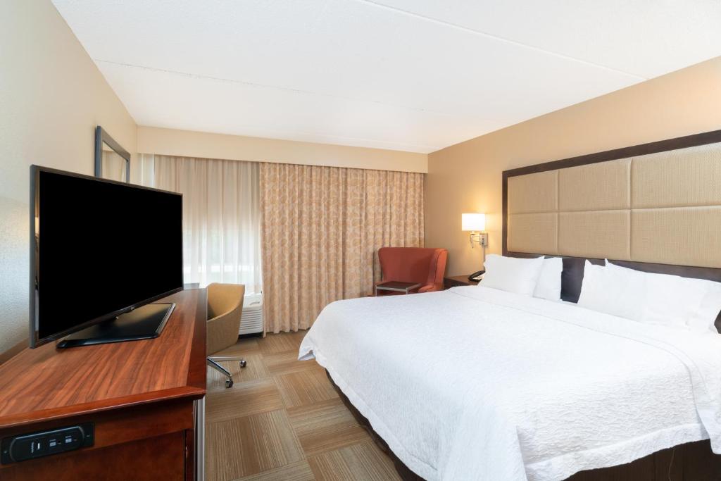 Hampton Inn Lafayette - image 5