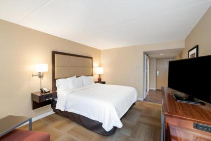 Hampton Inn Lafayette - image 8