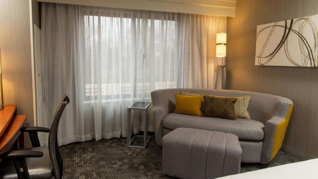 Courtyard by Marriott Lafayette - image 7