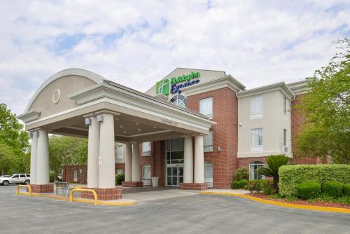 Holiday Inn Express Hotel & Suites Lafayette an IHG Hotel - main image