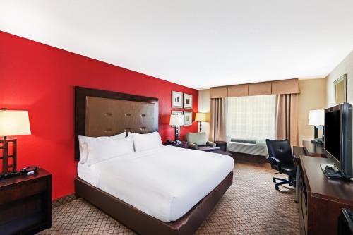 Holiday Inn Express Hotel & Suites Lafayette South an IHG Hotel - image 2