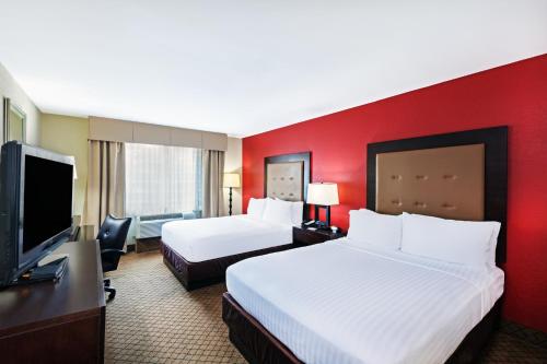 Holiday Inn Express Hotel & Suites Lafayette South an IHG Hotel - image 4