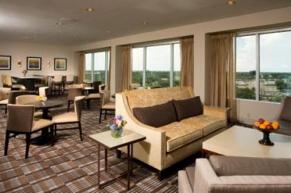 DoubleTree by Hilton Lafayette - image 2