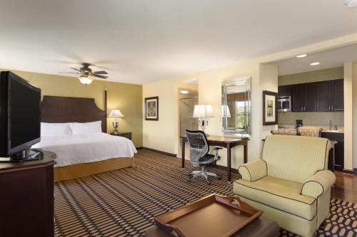 Homewood Suites Lafayette-Airport - image 2