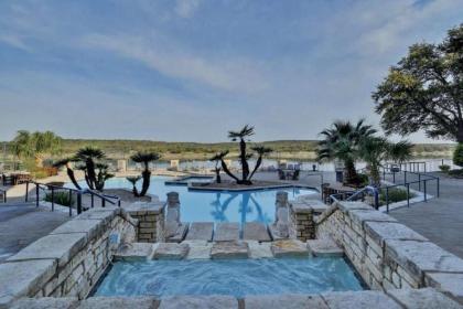 The Retreat @ The Island on Lake Travis - image 8