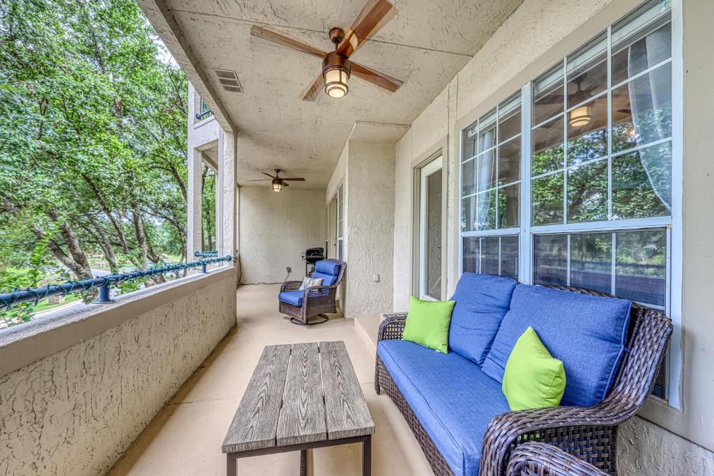 The Island on Lake Travis #3107 - 2 Bed 2 Bath Apartment in Lago Vista - main image